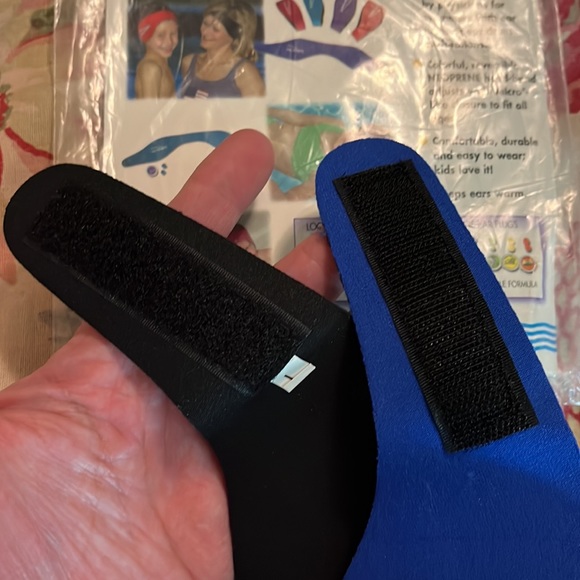 EAR BAND-IT sz Large Fits size 12-to-Adult Blue Band Velcro Closures STRETCH NEW - Picture 7 of 10